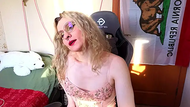 Lori Myaf online show from 21, 2, 2026