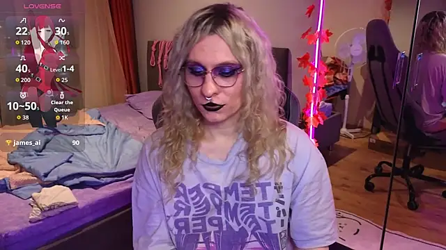 Lori Myaf online show from 13, 11, 2025