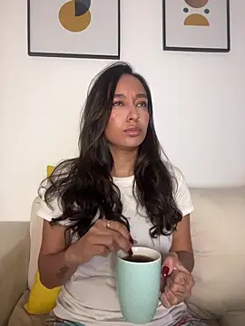 Snapshot of DianaHopson chatting on 17, 2, 2026 DianaHopson online show from 17, 2, 2026