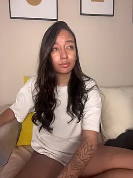 Snapshot of DianaHopson chatting on 25, 2, 2026 DianaHopson online show from 25, 2, 2026