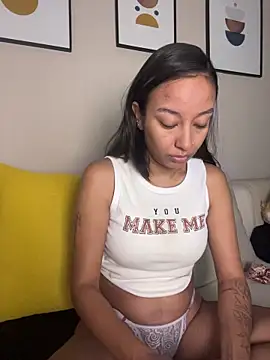 Snapshot of DianaHopson chatting on 1, 3, 2026 DianaHopson online show from 1, 3, 2026