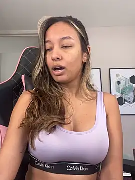 DianaHopson online show from 16, 10, 2025