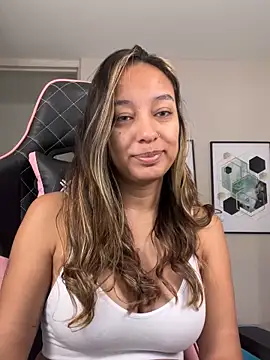 DianaHopson online show from 4, 10, 2025