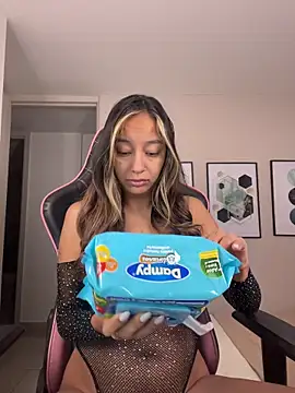 DianaHopson online show from 11, 10, 2025