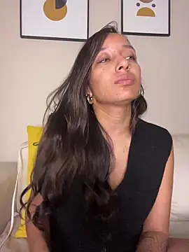 Snapshot of DianaHopson chatting on 27, 2, 2026 DianaHopson online show from 27, 2, 2026