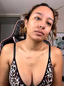 DianaHopson online show from 23, 10, 2025