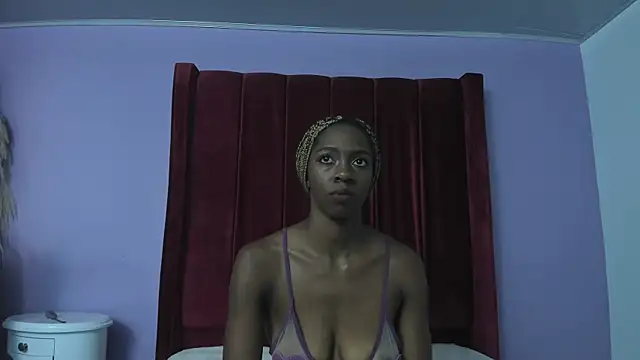 Snapshot of Shanelle__ chatting on 3, 3, 2026 Shanelle online show from 3, 3, 2026