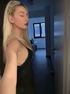 Ella Charm online show from 10, 9, 2025