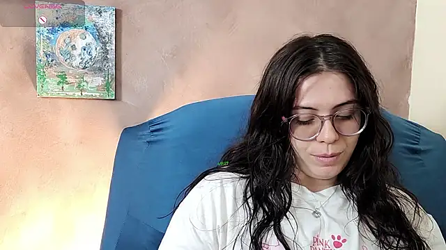 Snapshot of irinasweet27 chatting on 25, 2, 2026 irinasweet27 online show from 25, 2, 2026