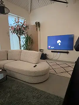 Snapshot of ROXYNL chatting on 11, 11, 2025 ROXYNL online show from 11, 11, 2025