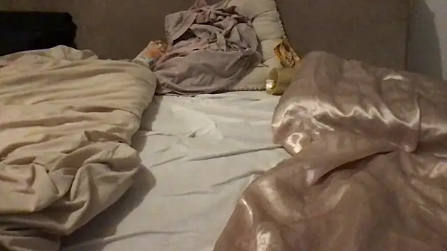 Snapshot of ROXYNL chatting on 25, 9, 2025 ROXYNL online show from 25, 9, 2025