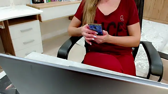 EveLove33 online show from 17, 10, 2025