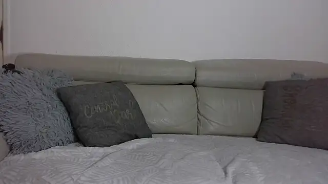 sarametisse26 online show from 13, 3, 2026