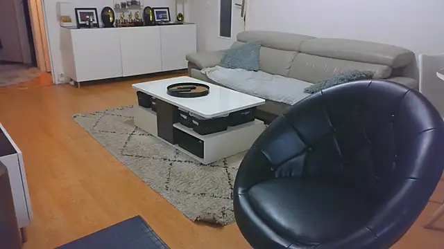 Snapshot of sarametisse26 chatting on 6, 10, 2025 sarametisse26 online show from 6, 10, 2025