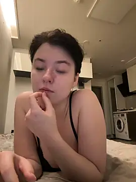 Angela Fosterr online show from 7, 5, 2026
