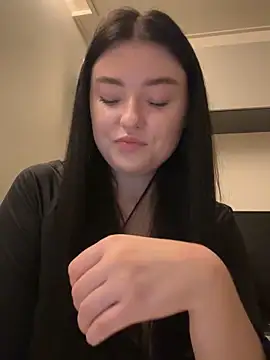 Angela Fosterr online show from 28, 10, 2025