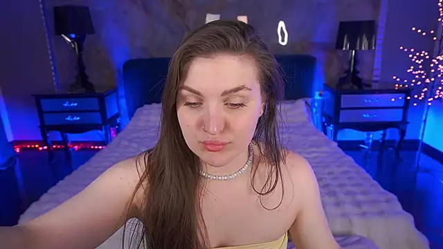 Snapshot of EmmyCharmm chatting on 16, 6, 2026 EmmyCharmm online show from 16, 6, 2026