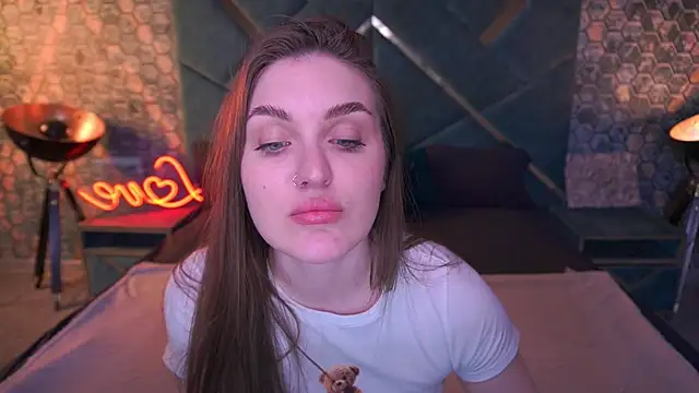 EmmyCharmm online show from 29, 3, 2026