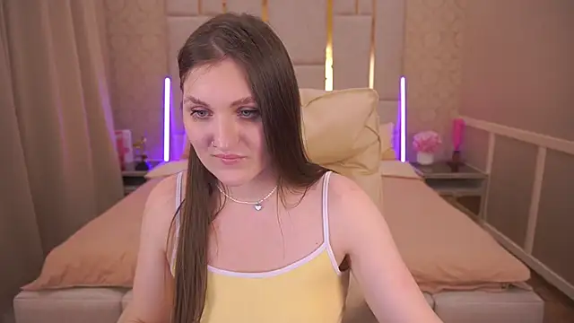 EmmyCharmm online show from 18, 3, 2025