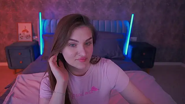 EmmyCharmm online show from 9, 4, 2026