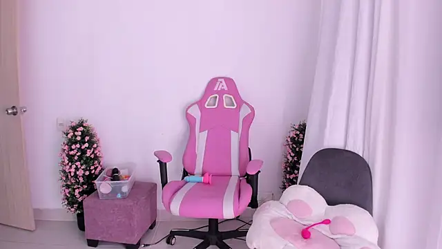 keissy rincon  online show from 28, 11, 2025