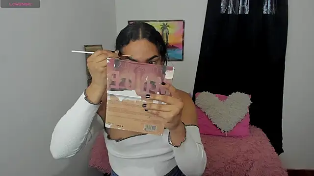 Snapshot of Andrys_ chatting on 7, 11, 2025 Andrys online show from 7, 11, 2025