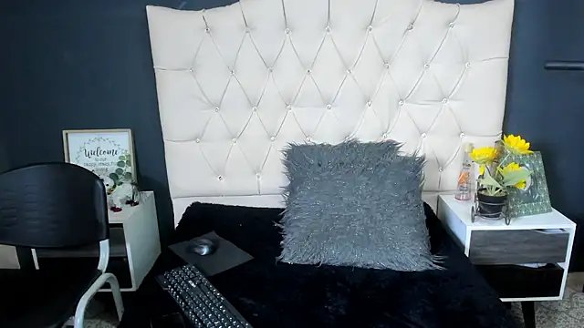 Snapshot of Andrys_ chatting on 17, 2, 2025 Andrys online show from 17, 2, 2025