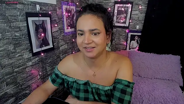 Snapshot of Andrys_ chatting on 4, 12, 2025 Andrys online show from 4, 12, 2025