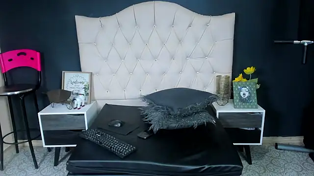 Snapshot of Andrys_ chatting on 5, 2, 2025 Andrys online show from 5, 2, 2025