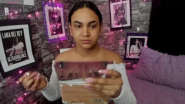 Snapshot of Andrys_ chatting on 4, 3, 2026 Andrys online show from 4, 3, 2026