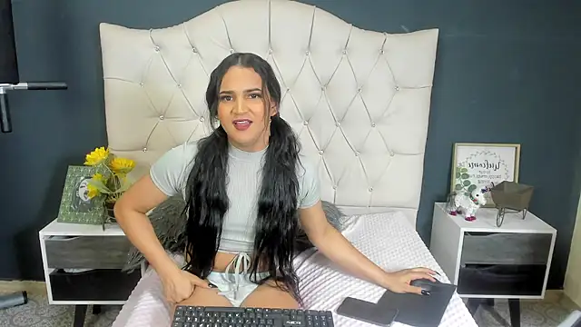 Snapshot of Andrys_ chatting on 22, 2, 2025 Andrys online show from 22, 2, 2025