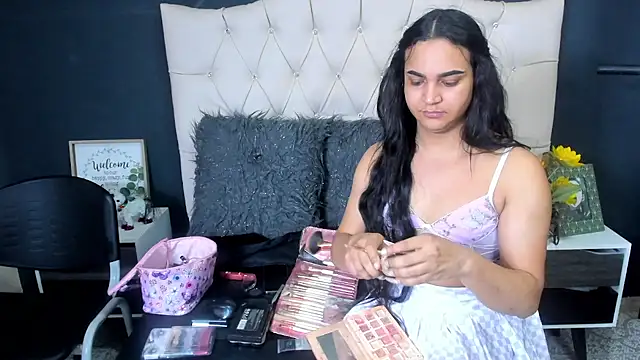 Snapshot of Andrys_ chatting on 17, 2, 2025 Andrys online show from 17, 2, 2025