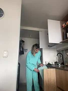 Snapshot of Ameellie chatting on 2, 12, 2025 Ameellie online show from 2, 12, 2025