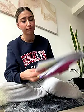 Snapshot of Ameellie chatting on 30, 9, 2025 Ameellie online show from 30, 9, 2025