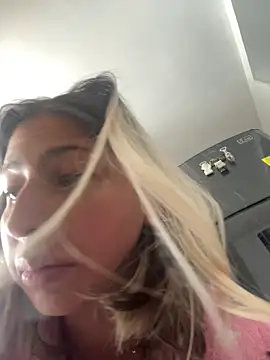 Ameellie online show from 25, 3, 2026