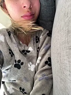 Snapshot of Ameellie chatting on 27, 9, 2025 Ameellie online show from 27, 9, 2025