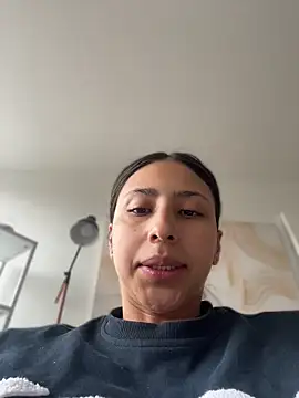 Ameellie online show from 15, 4, 2026