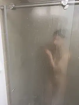 Snapshot of Ameellie chatting on 3, 10, 2025 Ameellie online show from 3, 10, 2025