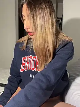 Snapshot of Ameellie chatting on 13, 3, 2025 Ameellie online show from 13, 3, 2025