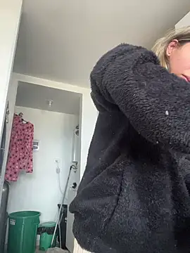 Ameellie online show from 21, 12, 2025