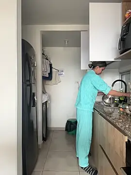 Snapshot of Ameellie chatting on 24, 10, 2025 Ameellie online show from 24, 10, 2025