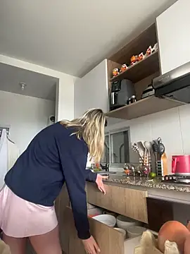 Snapshot of Ameellie chatting on 19, 10, 2025 Ameellie online show from 19, 10, 2025