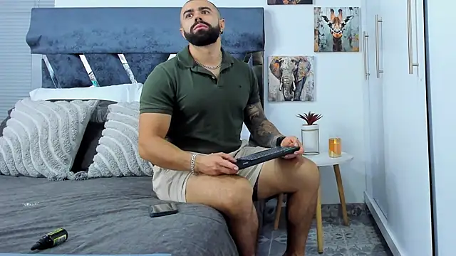 Snapshot of Zack_Froone chatting on 13, 4, 2026 Zack Froone online show from 13, 4, 2026