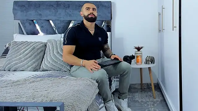 Zack Froone online show from 24, 11, 2025