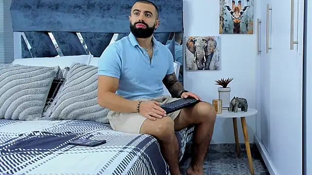 Snapshot of Zack_Froone chatting on 7, 7, 2026 Zack Froone online show from 7, 7, 2026