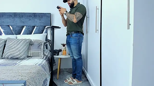 Zack Froone online show from 27, 11, 2025