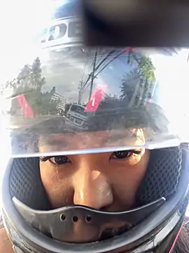 Snapshot of yoonipooni chatting on 15, 12, 2024 yoonipooni online show from 15, 12, 2024