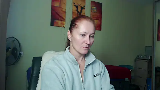 AmellyGrand online show from 9, 11, 2025