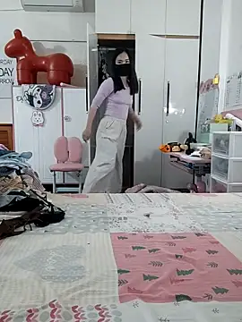 I AM NOT A SLUT online show from 23, 10, 2025