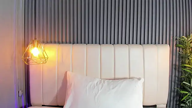 SaraRiley online show from 19, 2, 2026